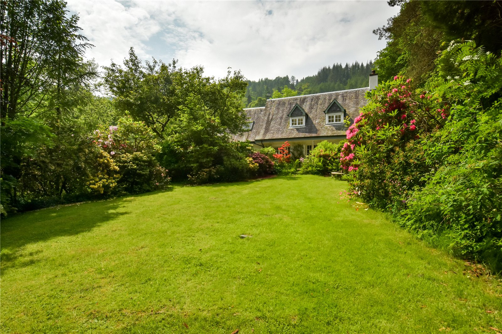 Clunie Cottage