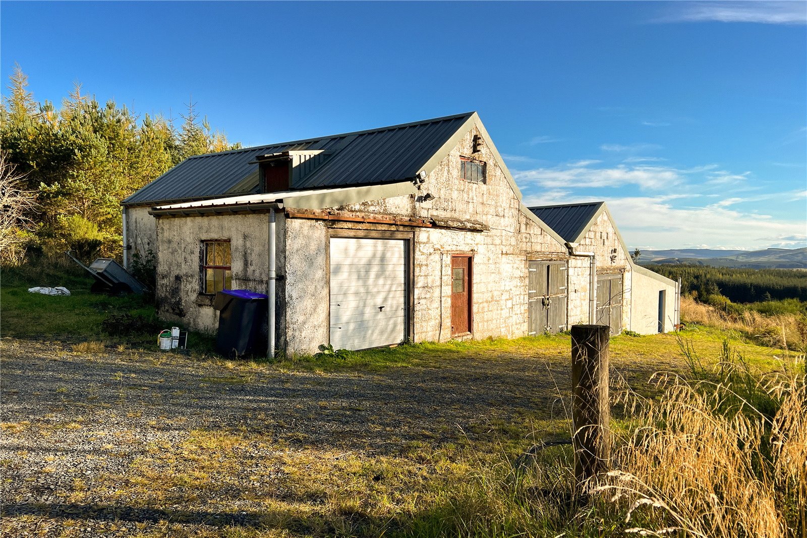 Outbuildings/Stables