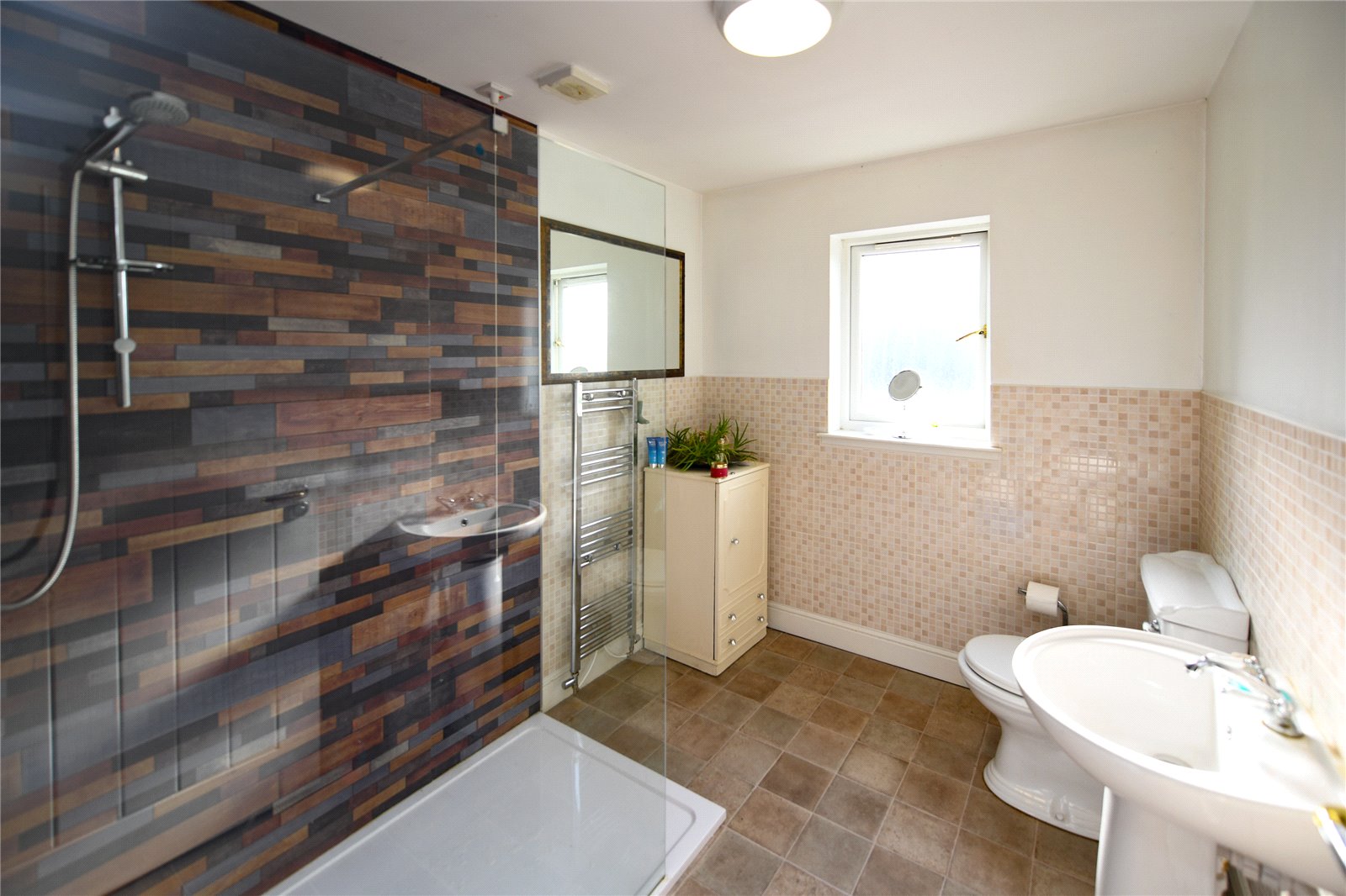 Family Shower Room