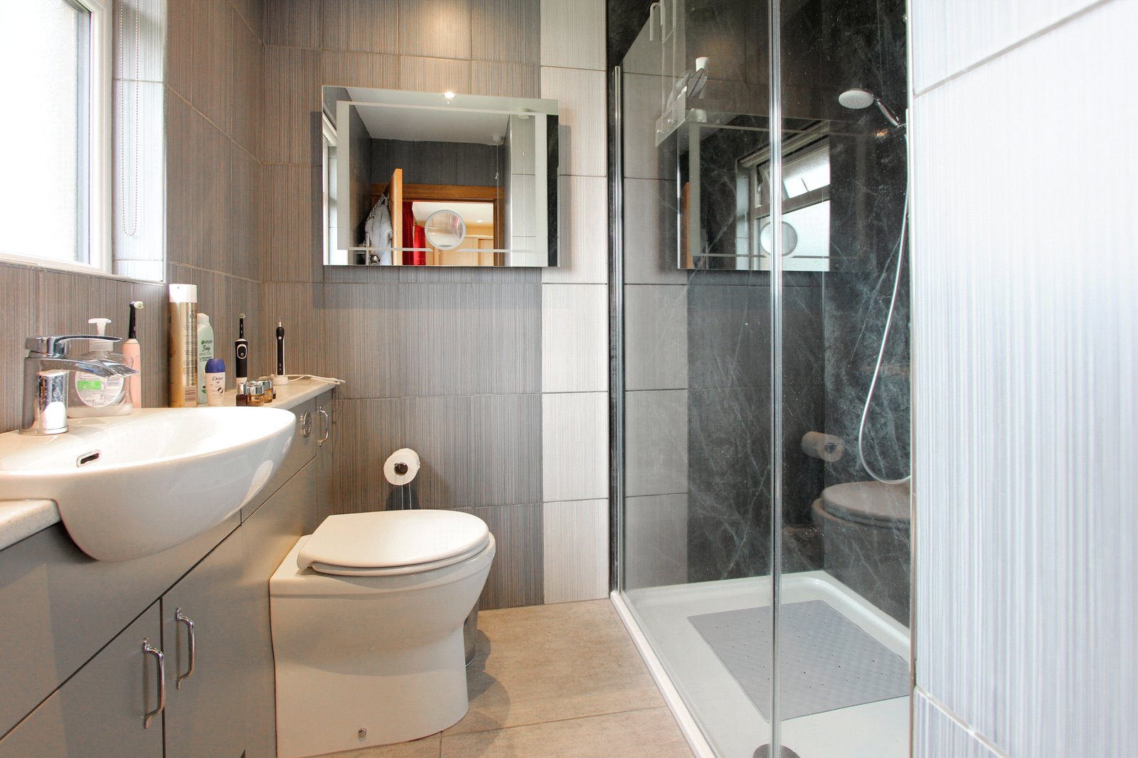 En Suite Shower Room